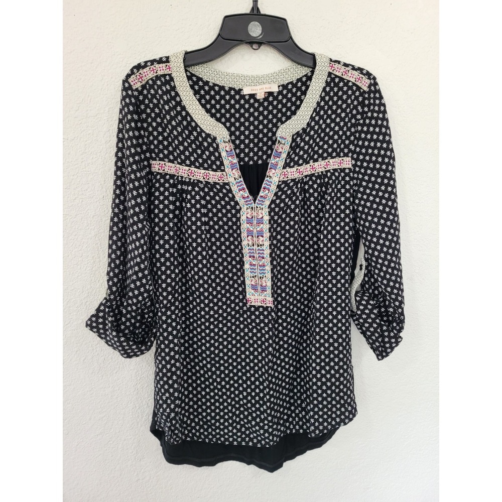 Skies Are Blue Black White Geometric Embroidered Roll Tab Blouse XS #9